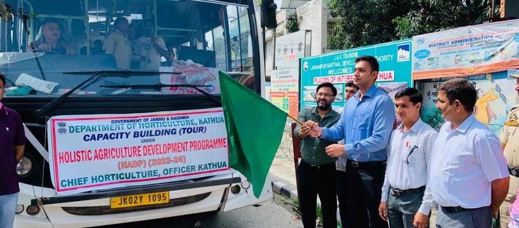DC Kathua flags off batch of Farmers to SKUAST J for Capacity Building Programme