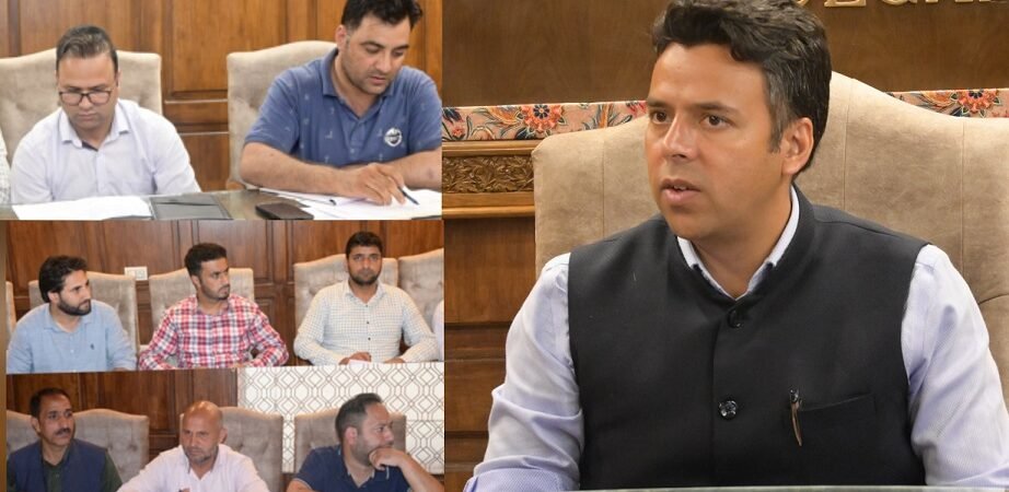 DC reviews progress under PMAY-U at Kulgam