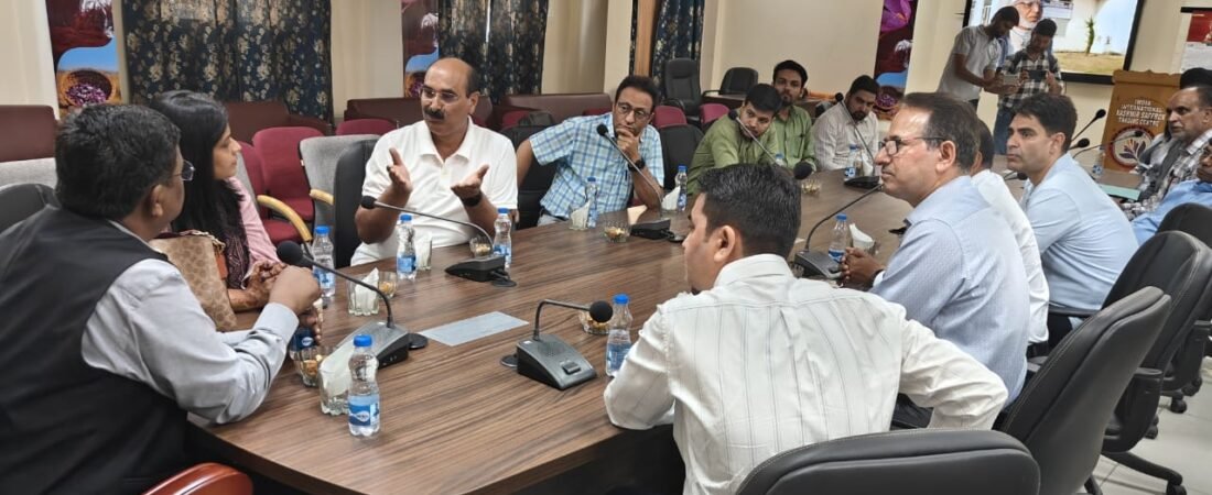 Union Joint Secretary Horticulture visits IIKSTC Dusoo , IGC lassipora