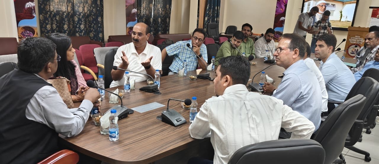 Union Joint Secretary Horticulture visits IIKSTC Dusoo , IGC lassipora