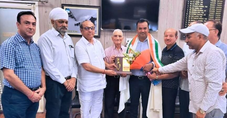 Director Tourism Jammu, Vivekanand Rai receives Prestigious Award for promotion of tourism potential of Jammu Region