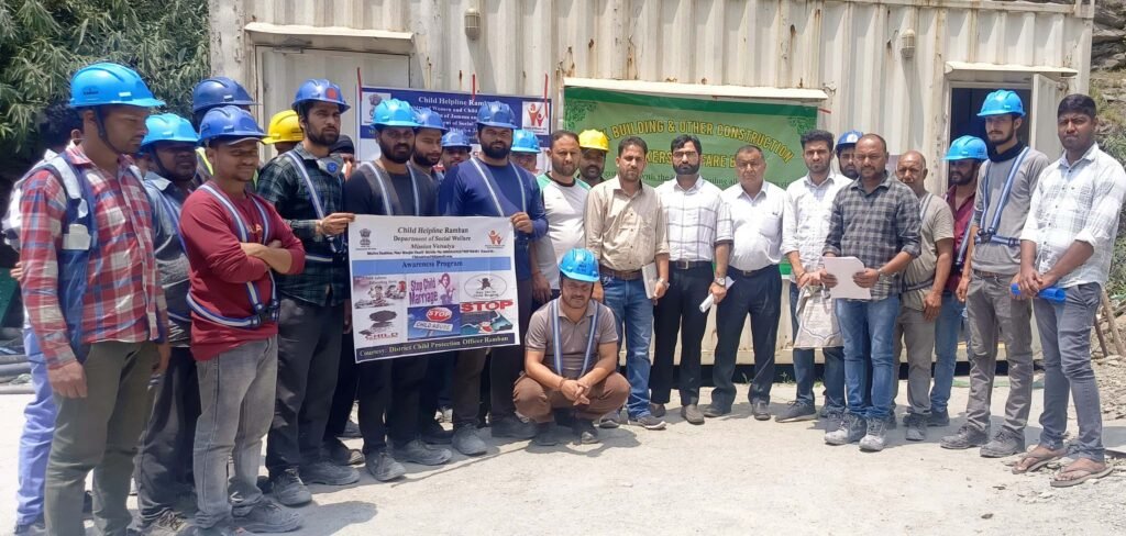 Labour Department Child Helpline aware construction workers about Dos and Donts during current heat wave and thunderstorm