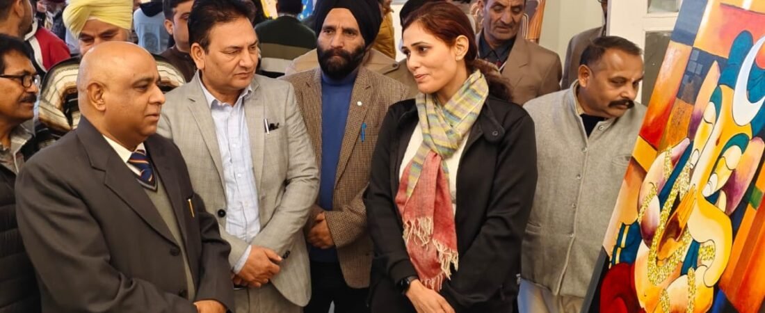 Principal Secretary Culture inaugurates 5 day Women Painters Exhibition