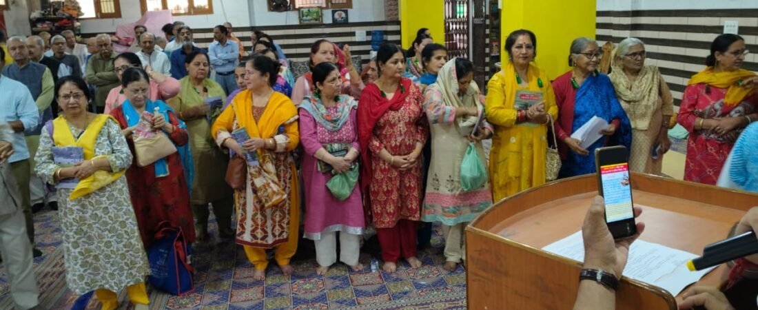 Kashmiri Pandits Reaffirm Resolve on Sankalp Diwas as Navreh Mahotsav 2025 Continues
