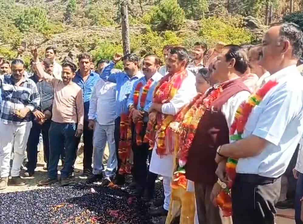 DDC Chairman, MLA Udhampur East kick start blacktopping work of 6 Km NH to Mahamaya Mandir road