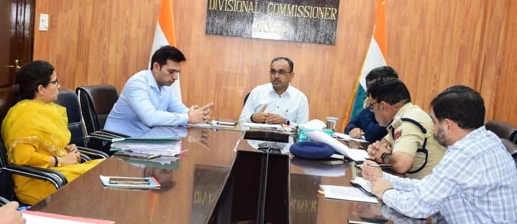 Div Com reviews implementation of actionable points for improvement of Traffic management system in Jammu City